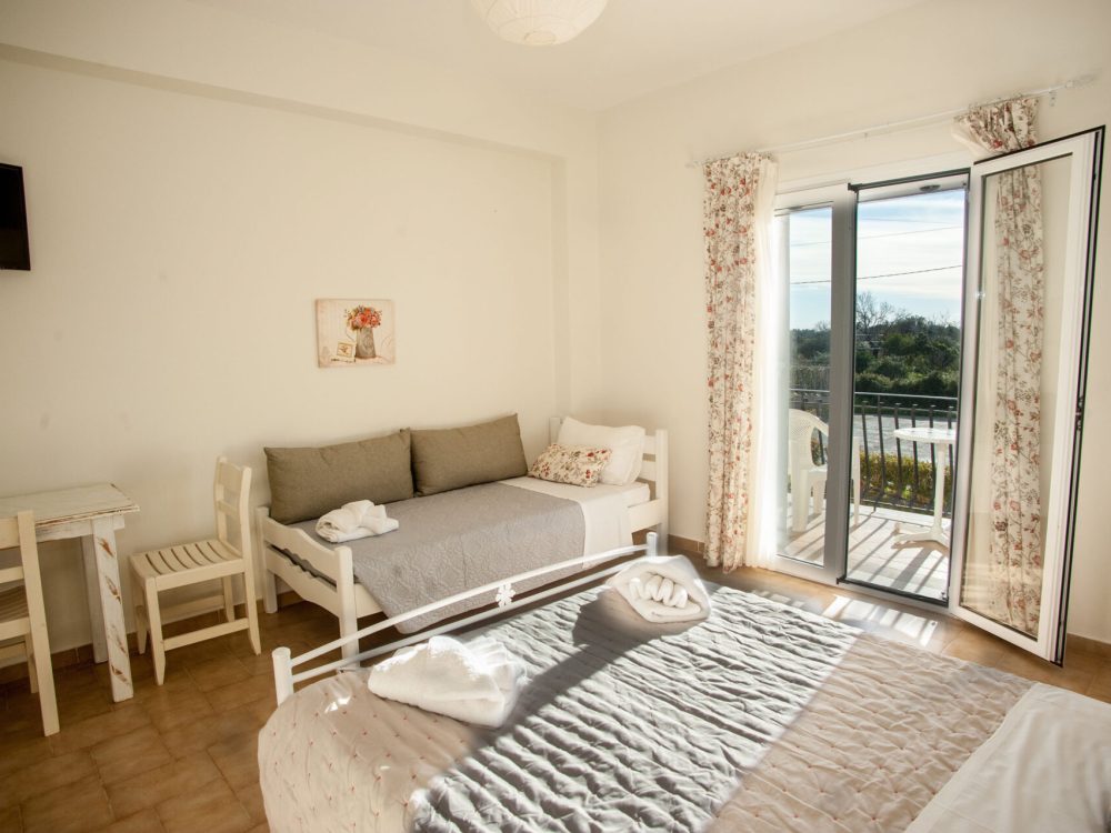 Musses Triple Room with Garden View