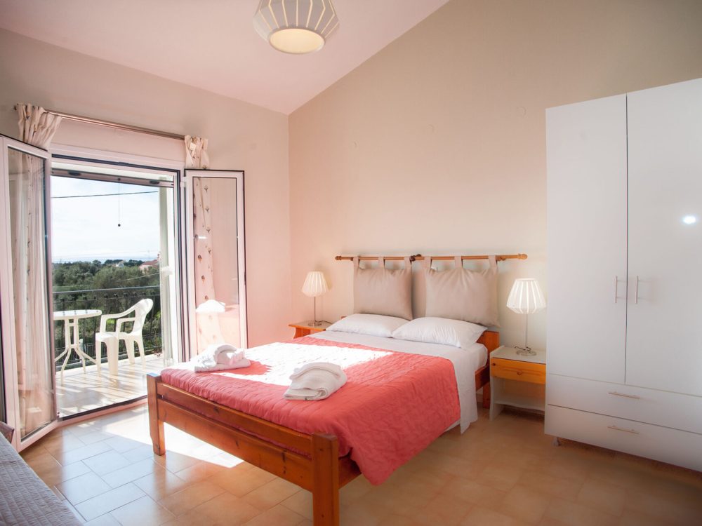 Musses Triple Room with Sea View